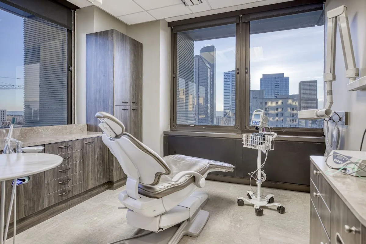 Advanced Cosmetic and Implant Dentistry — photo 3