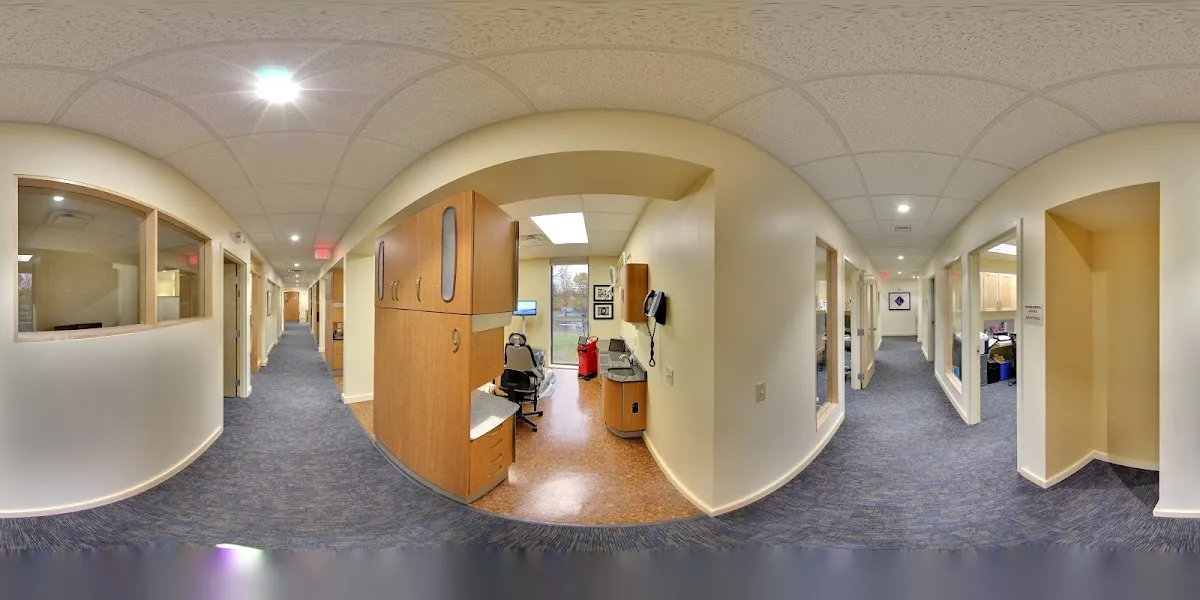 Associates in Periodontics Dr Adisa Ratanasirintrawoot and Dr. William Burns — photo 1