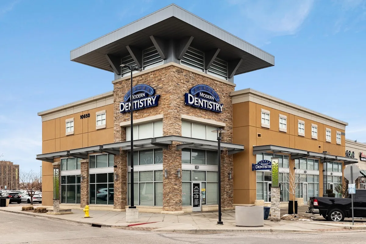 Aurora Modern Dentistry — photo 1