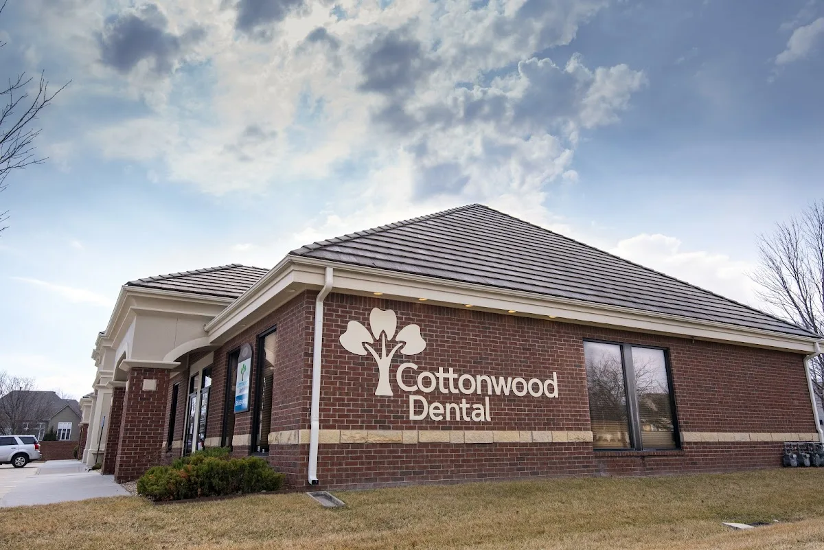 Cottonwood Dental — photo 1
