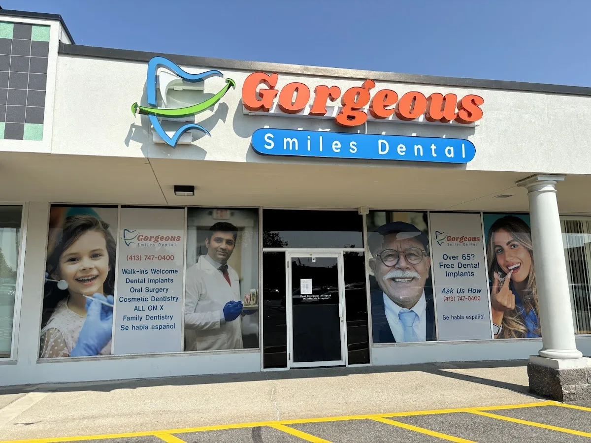 Dentist in Springfield, MA | Gorgeous Smiles Dental | Emergency and Cosmetic Dentistry — photo 1
