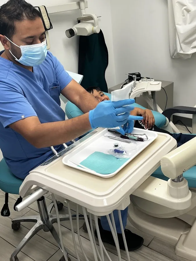 District Cosmetic Dental: Shaun Alex, DDS