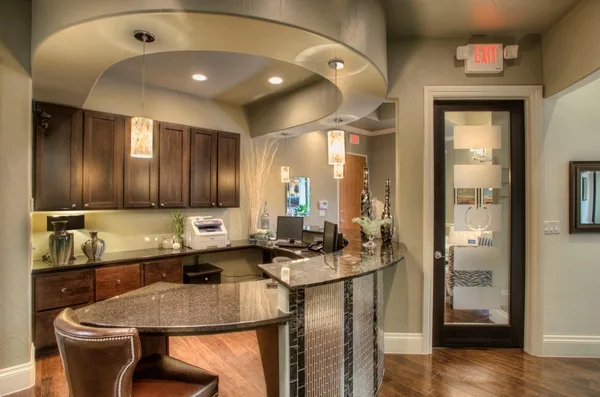 Ferro Family Cosmetic Dentistry — photo 4