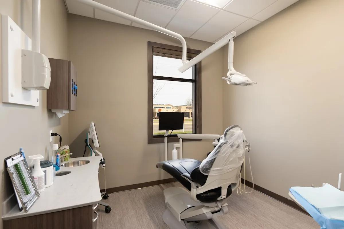 Grand Avenue Dental Care — photo 1