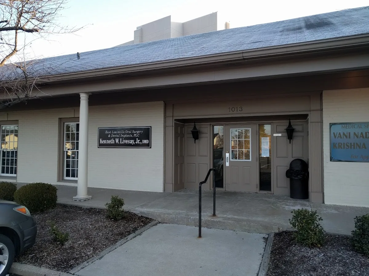 Innovative Oral Surgery & Dental Implant Studio — photo 1