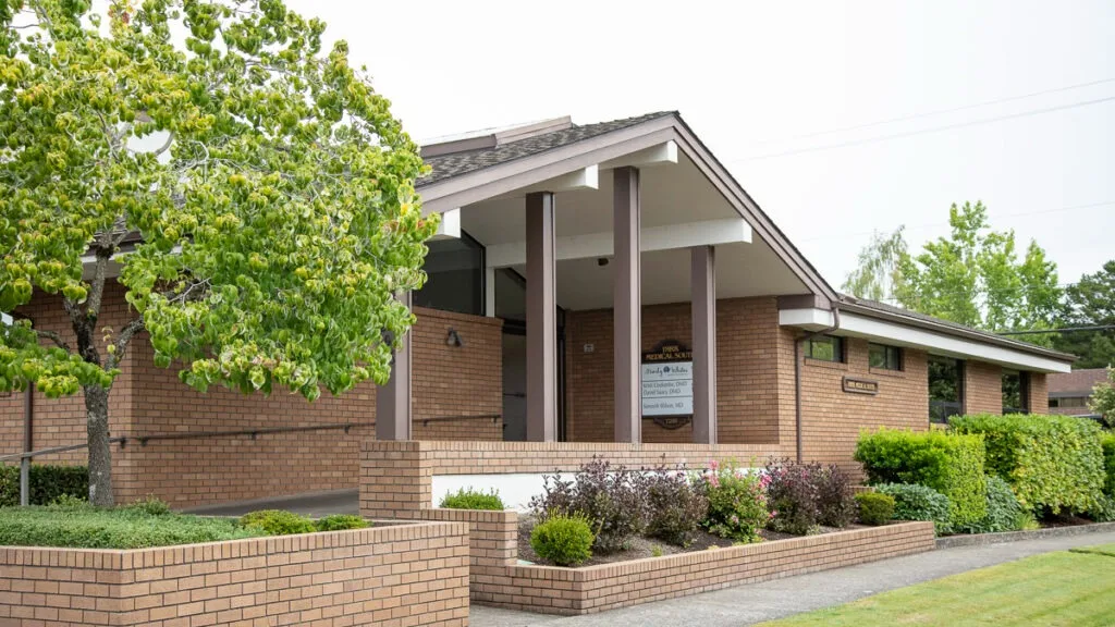 Pearly Whites Family Dentistry — photo 1