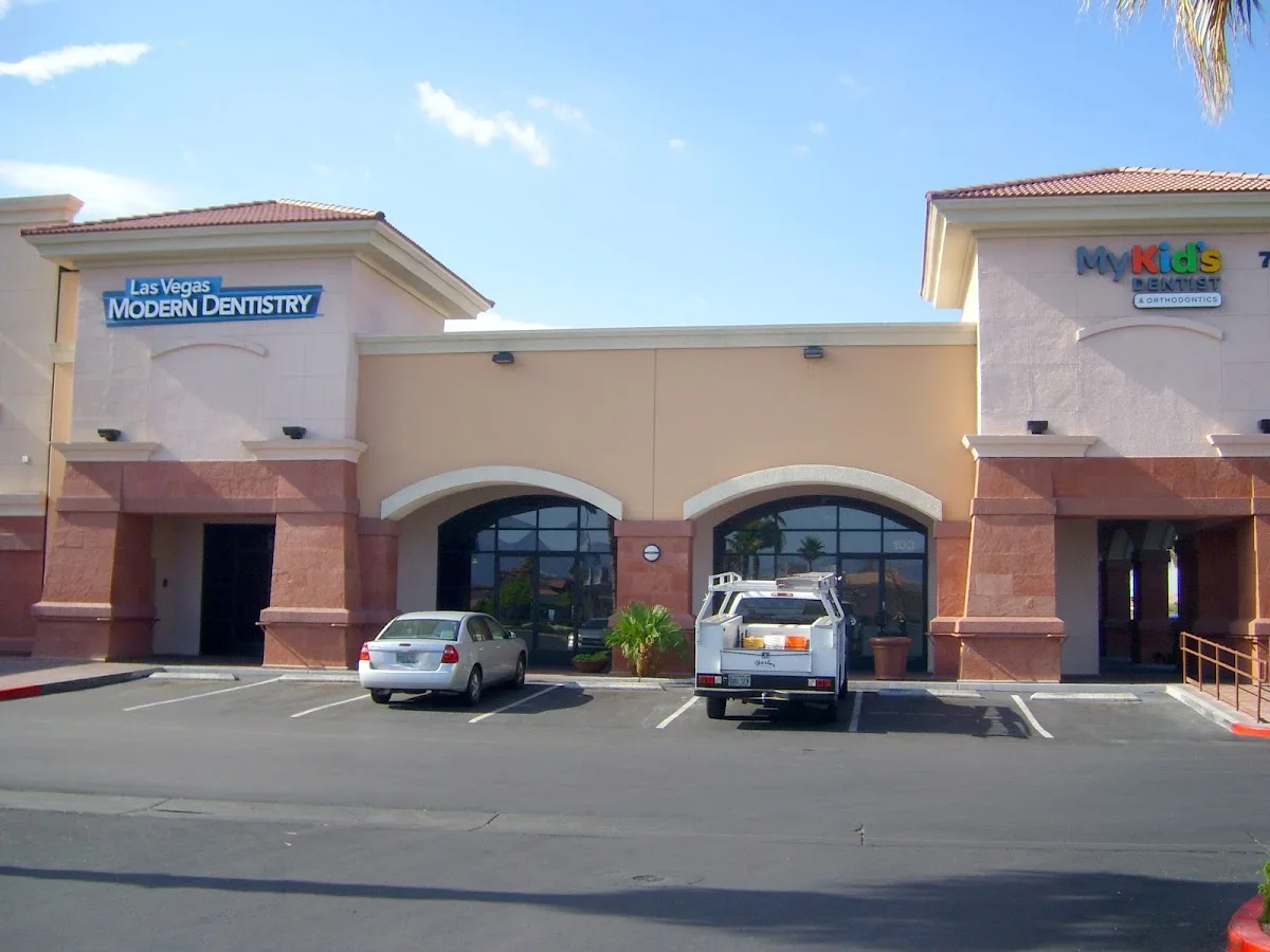 Sahara Modern Dentistry — photo 3