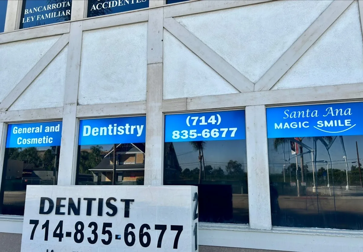 Santa Ana Magic Smile — photo 1