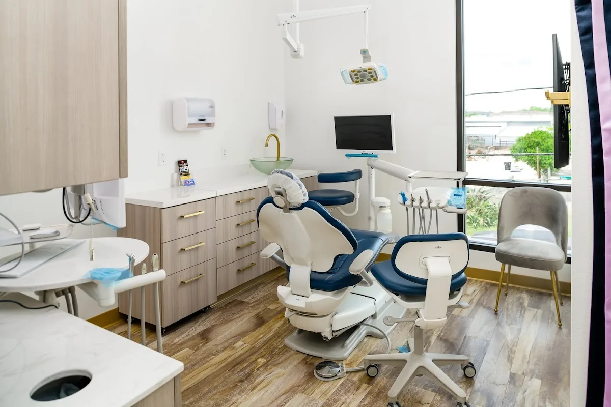 Sapphire Smiles - Dr. Antoun | Leading Cosmetic Dentist in Houston — photo 4