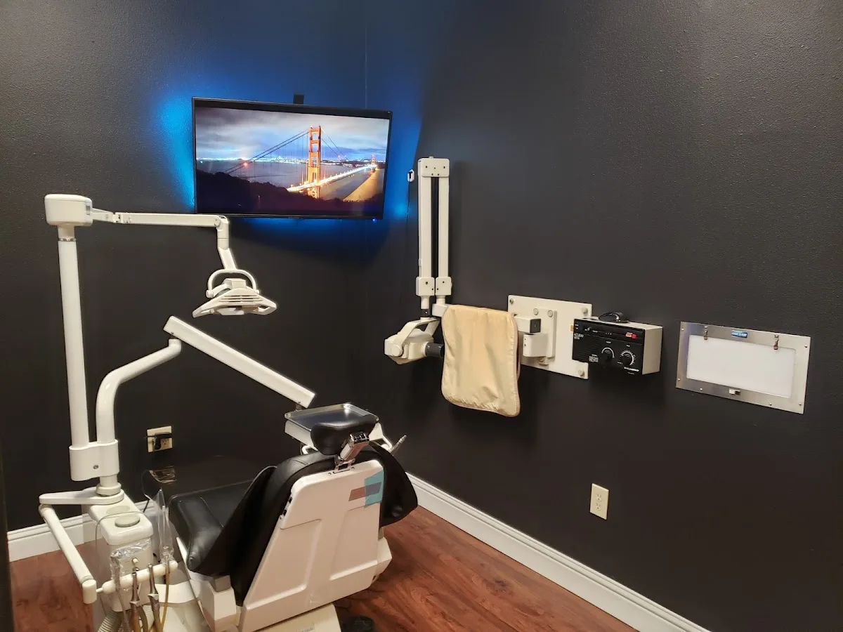 SDDS Dental - Implant, Cosmetic, and General Dentist — photo 1